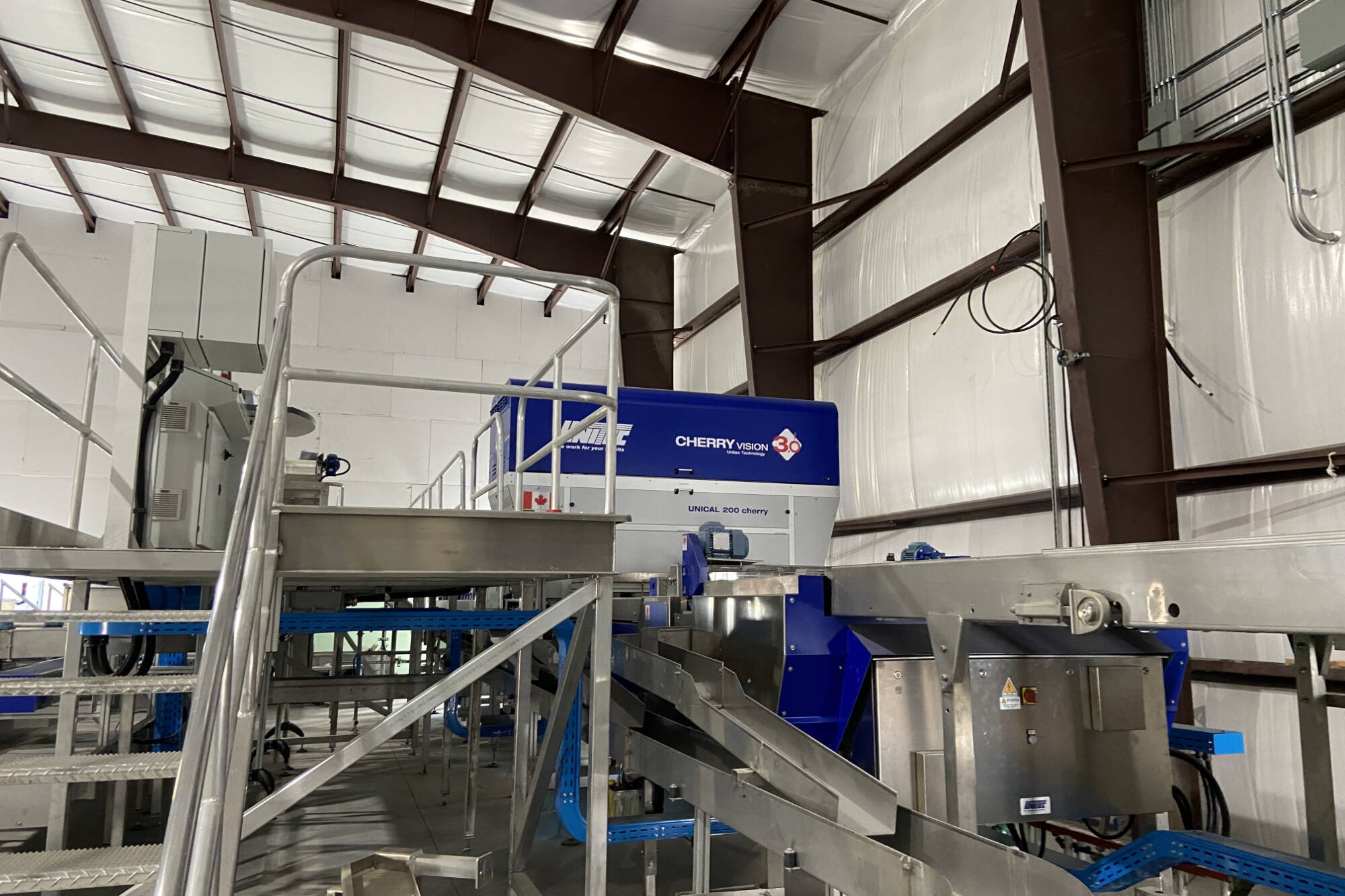 The Cherry Vision 3.0 sorting and packaging technology is a game changer for maximizing output of cherries. BC Tree Fruits Cooperative has a partnership with the Sandhu Fruit Farm. (Monique Tamminga Western News)