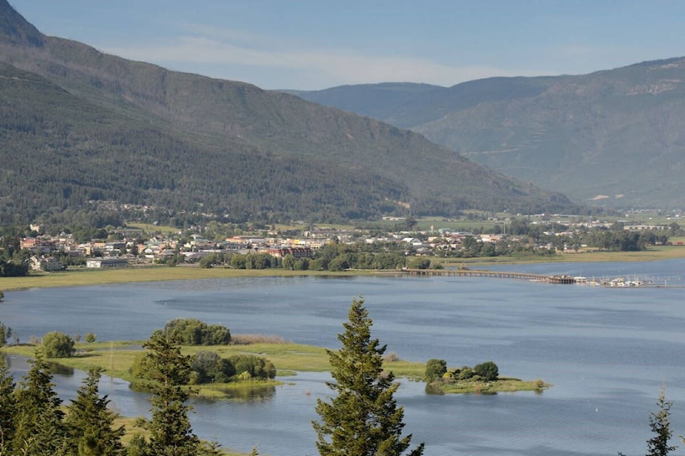 32838493_web1_230601-VMS-watershed-referemdum-WATERSHED_1