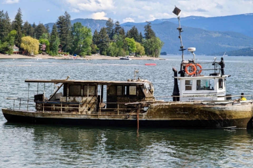 32898990_web1_230609-SAA-mandalay-b-boat_1