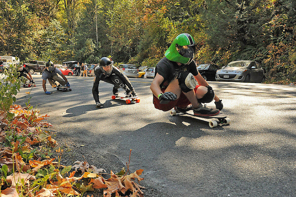 33018374_web1_220816-KCN-knox-mountain-downhill_1