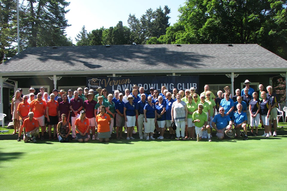 33039063_web1_230622-VMS-lawn-bowling-LAWNBOWL_1