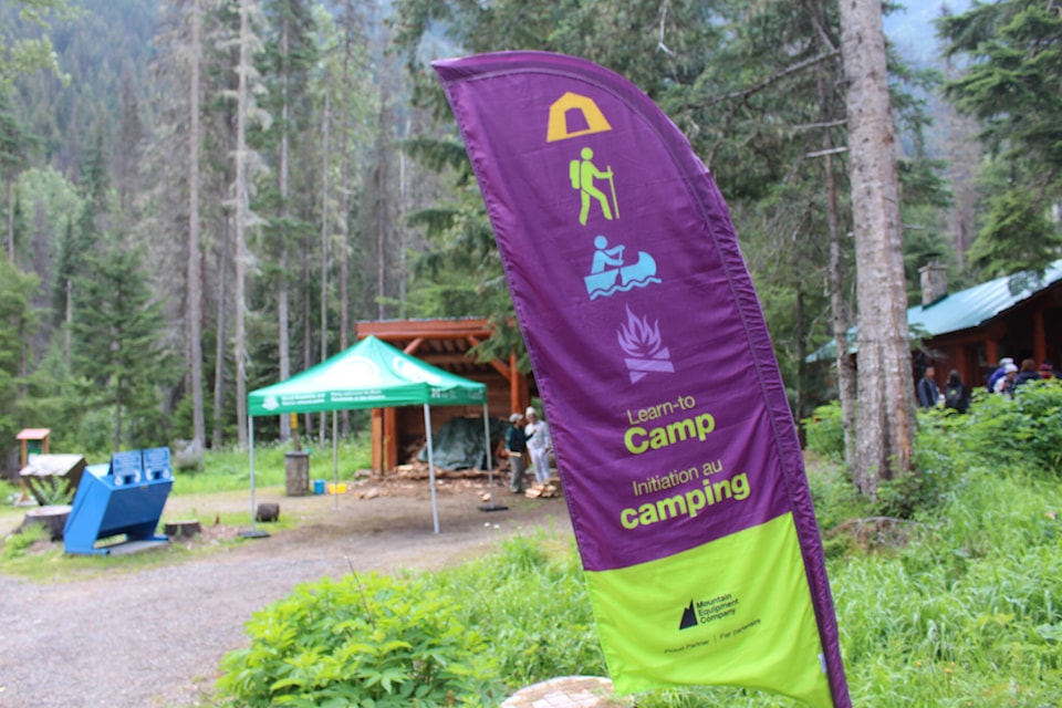 33151765_web1_230706-RTR-CAMP-COVER_1