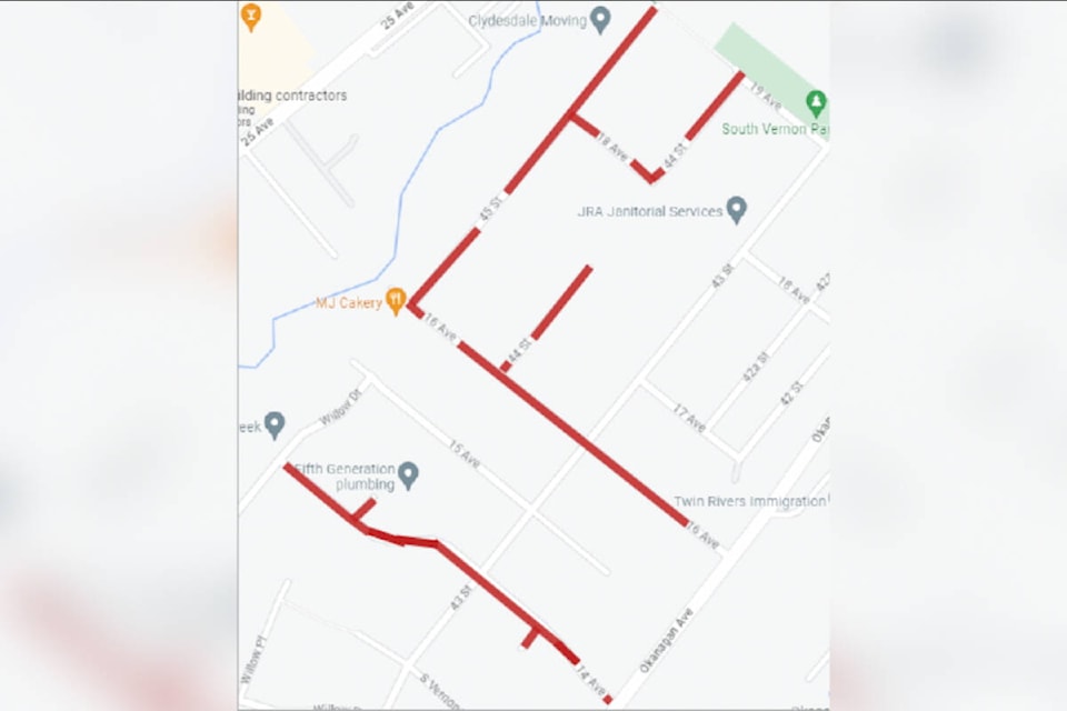 33311229_web1_230720-VMS-south-vernon-roads-ROADWORK_1