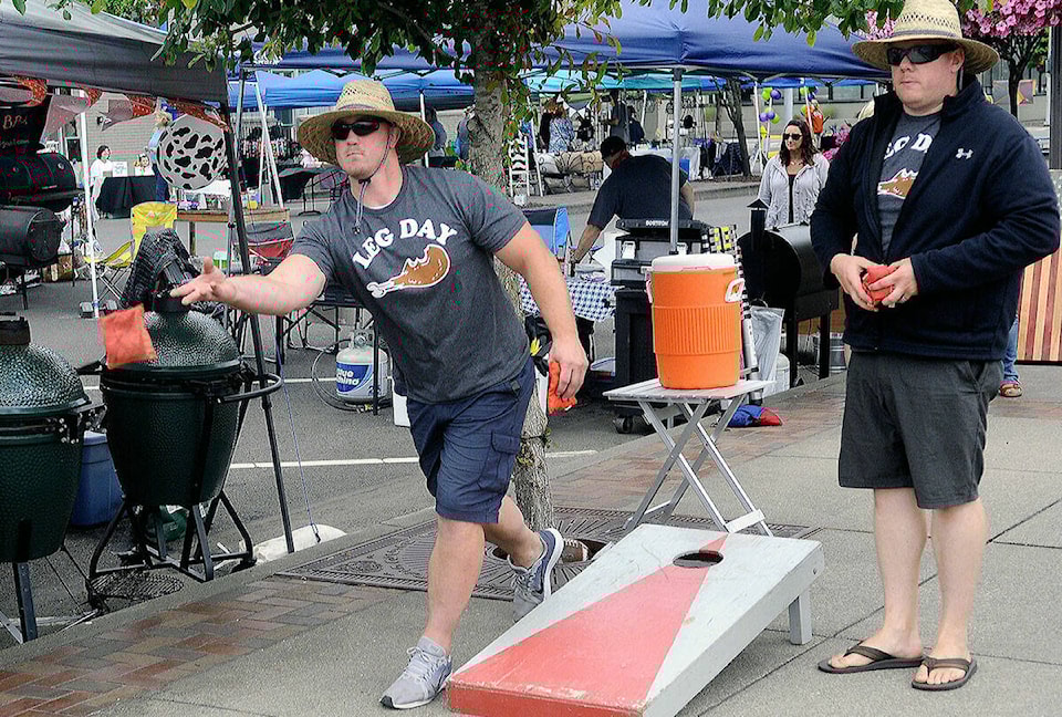 33348607_web1_230720-KCN-cornhole-prestory_1