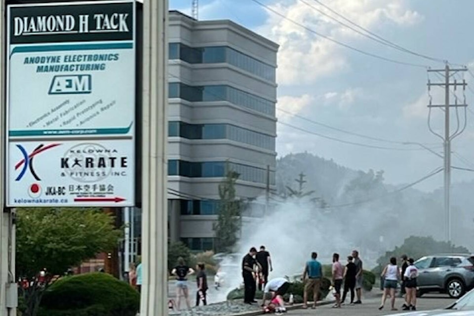 33380339_web1_230727-KCN-okcorralebushfire-pic_1
