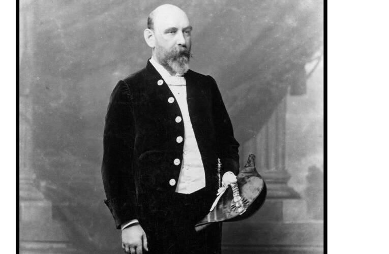 33483560_web1_230803-VMS-column-history-Vernon_1
