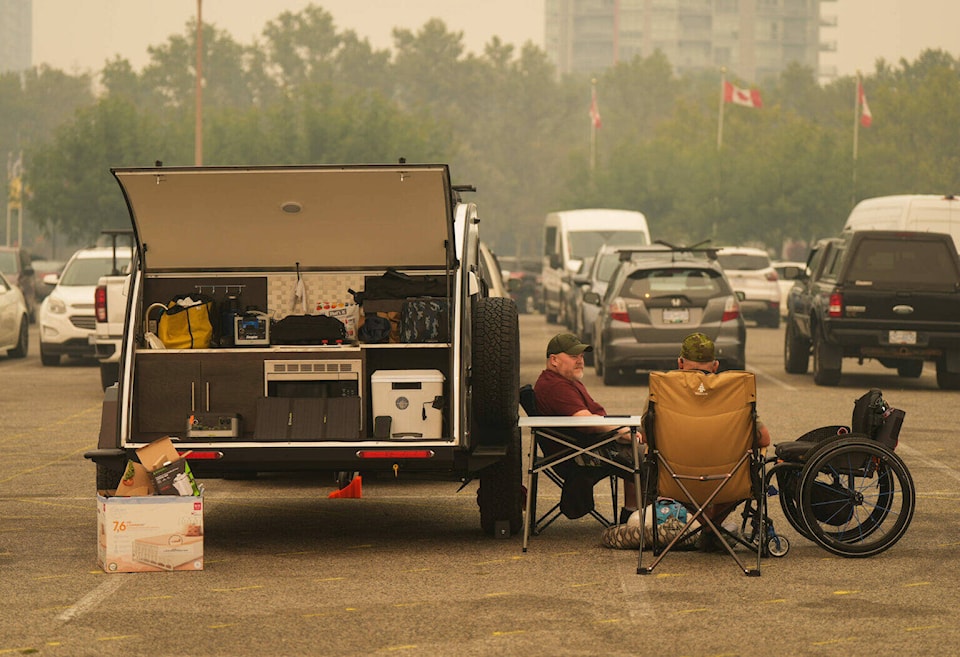 33655953_web1_230820-CPW-Wildfires-BC-Evacuees_1