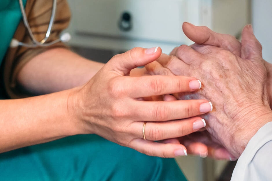33755566_web1_230705-CVR-CVCF-dementia_1