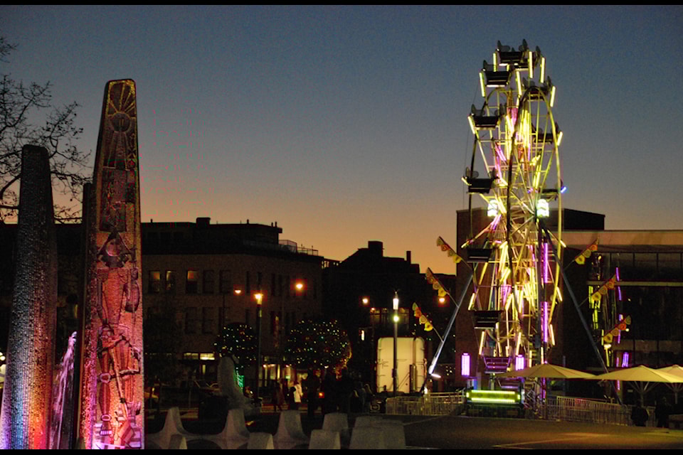The ferris wheel will be ready to ride in Victoria's Centennial Square from Dec. 20 to 31.