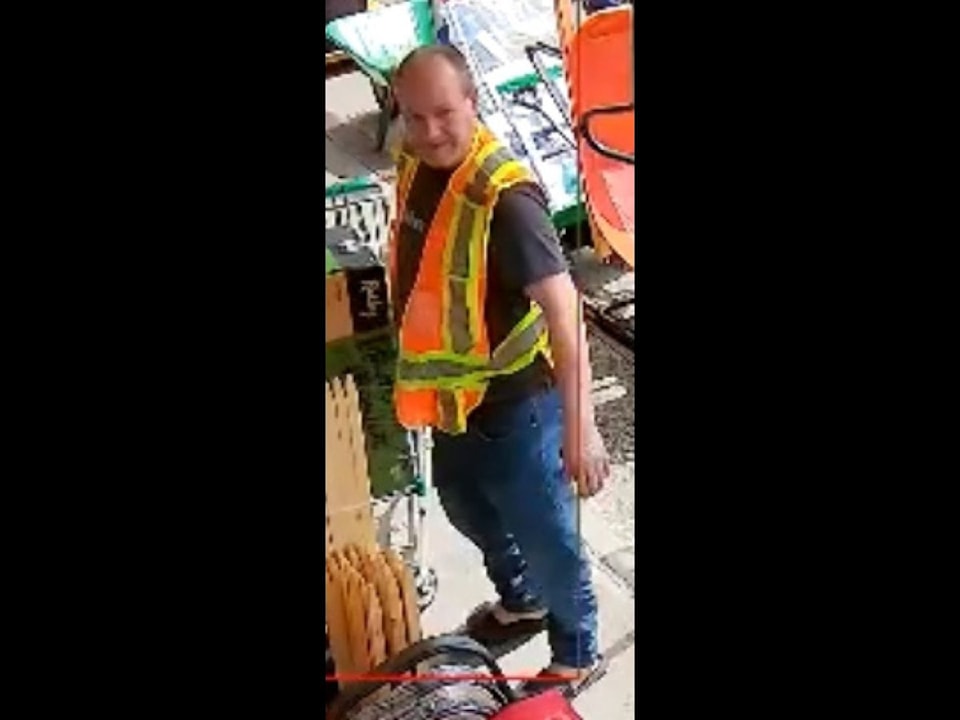 250829-vne-stolen-lawn-mowers
