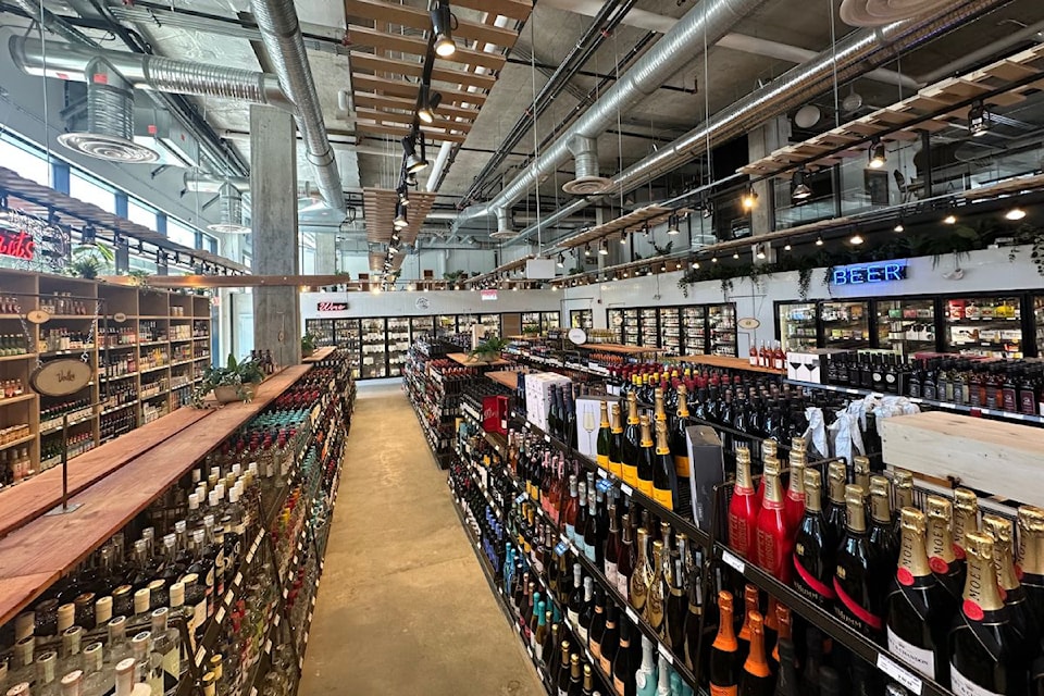 Cask & Keg liquor store returns to Esquimalt after three years as The Gateway project opens.