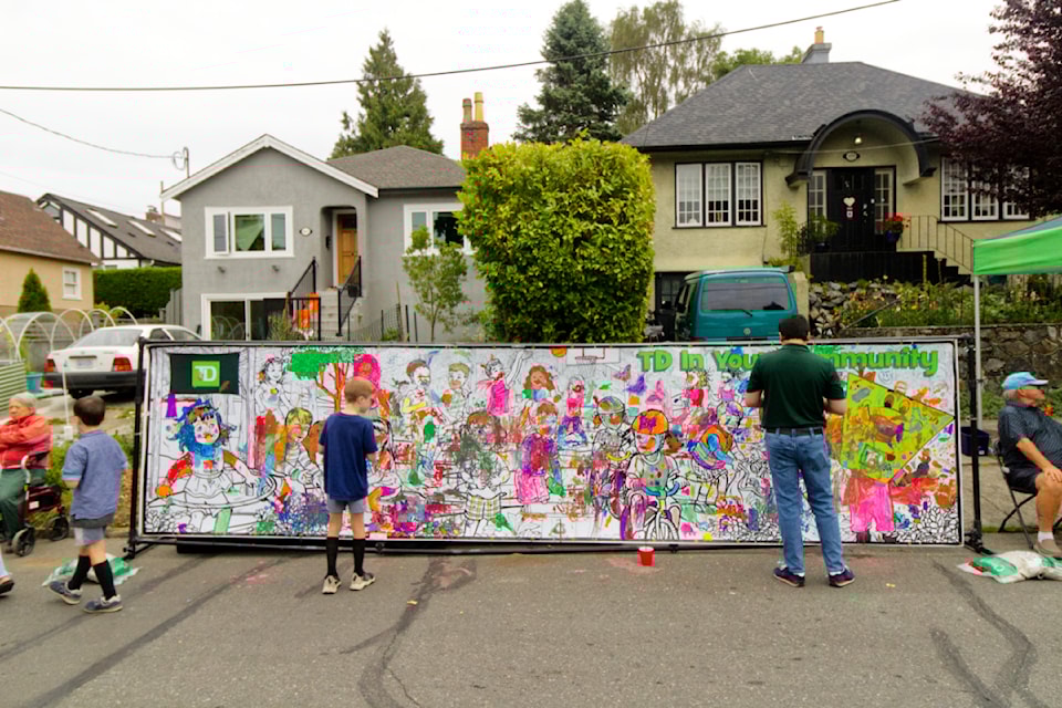 The Art Gallery of Victoria, celebrates the 36th annual paint-in  on Moss Street. 