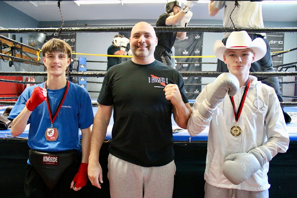 Odin Munns (left), coach Jason Heit, and Codey Manley returned from the Canada Cup with medals and cowboy hats.
