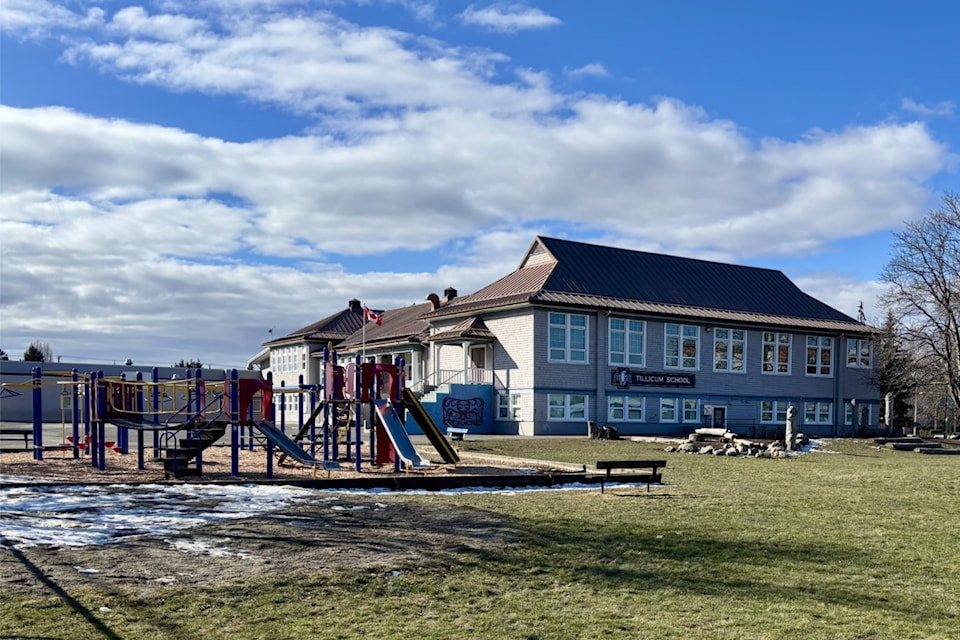 tillicum-school-public-house