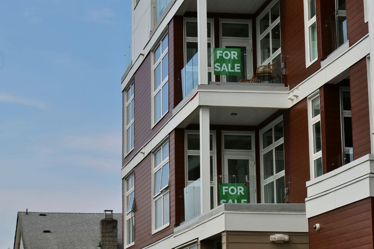 Condo sales see sharp drop from last year on southern Vancouver Island