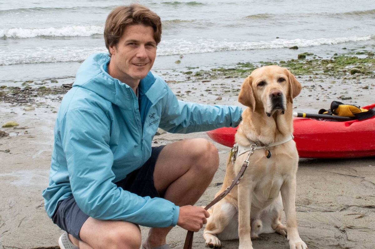 Blind British Columbia man plans to swim across the Georgia Strait for charity