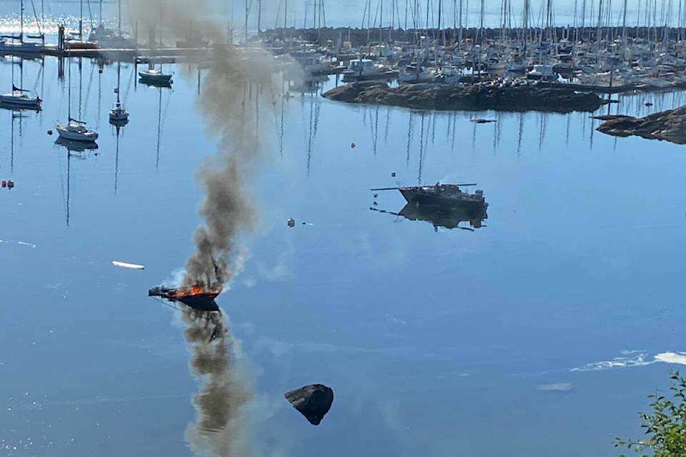 web1_230718-obn-cadborobayfire-sub_1