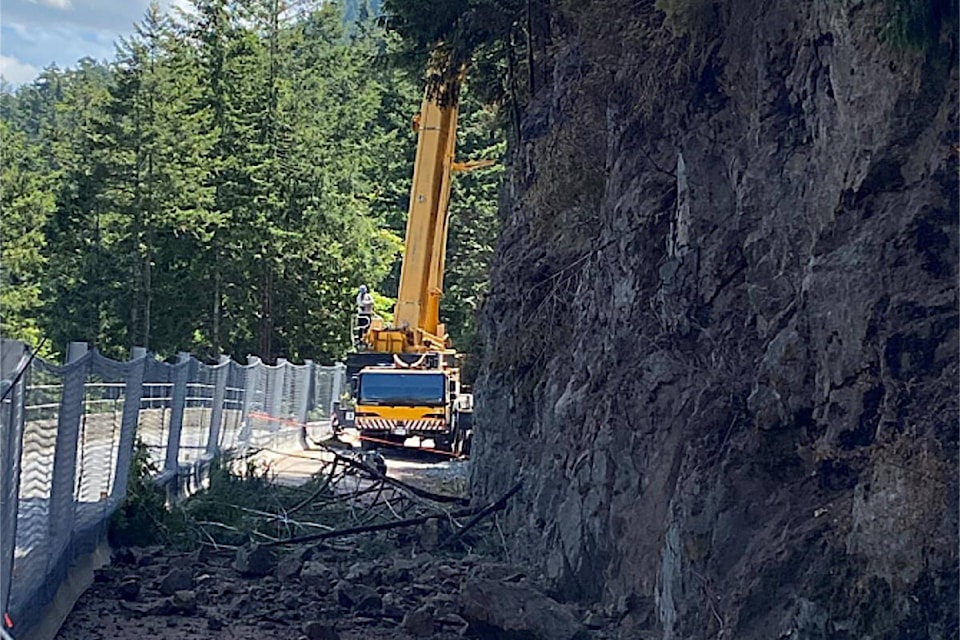 web1_230719-avn-highway-4-wind-closure-highway4_1