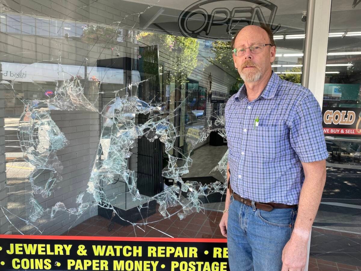 Sell gold near 2025 me open sunday