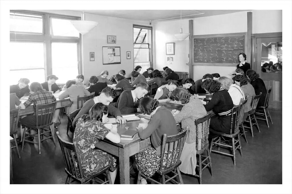 web1_230803-cpl-sprott-shaw-college-120th-anniversary-historicimages_3