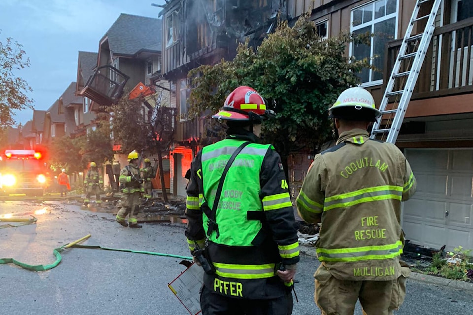 web1_2308088-bpd-portmoody-townhouse-fire_2