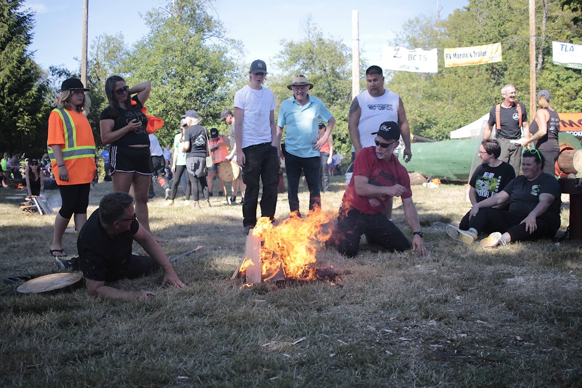 Kettle Boil, Highland Gathering and Caber Toss on Campbell River Salmon Fest Saturday Campbell