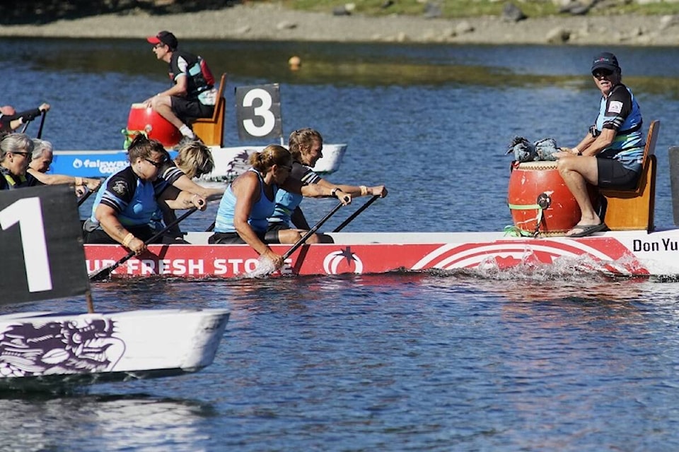 web1_230823-vne-gorge-dragon-boat_1