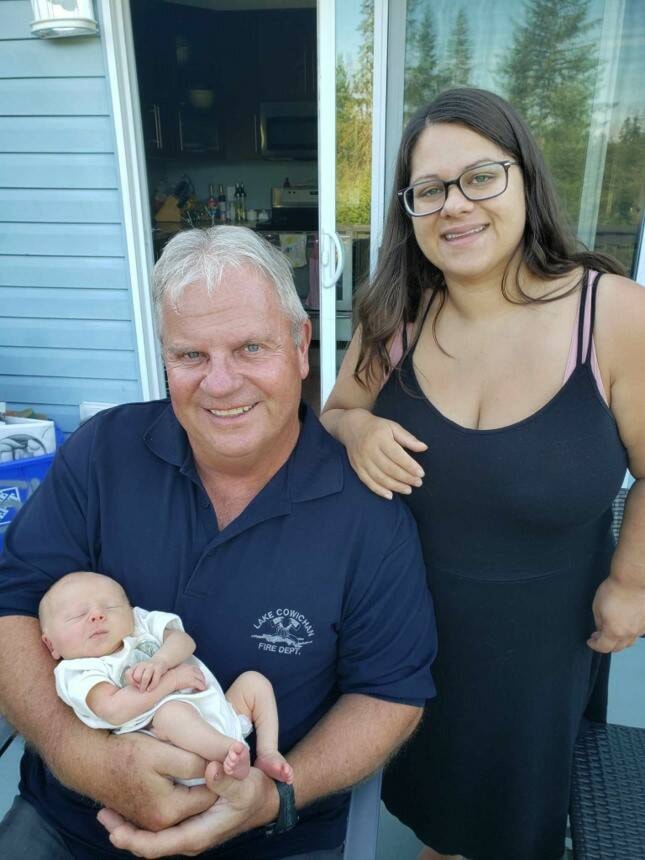 web1_lco-family-defies-birthday-odds_2