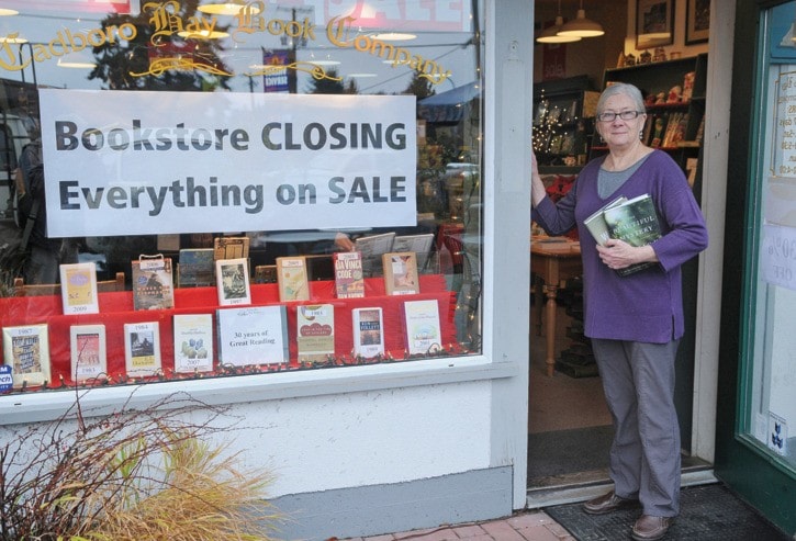 Cadboro Bay Books Closes 1