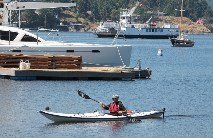 Devon MacKenzie/News staff
A kayaker enjoys the sunny morning.