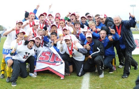 20158vicnewsvic-msoccer-cis_champs2011