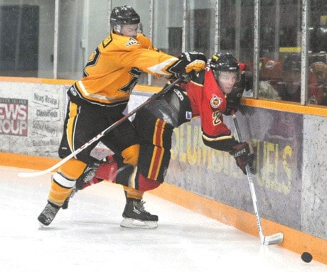 Victoria Cougars vs Nanaimo Buccaneers Junior B Hockey