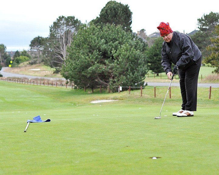 Vic Golfing