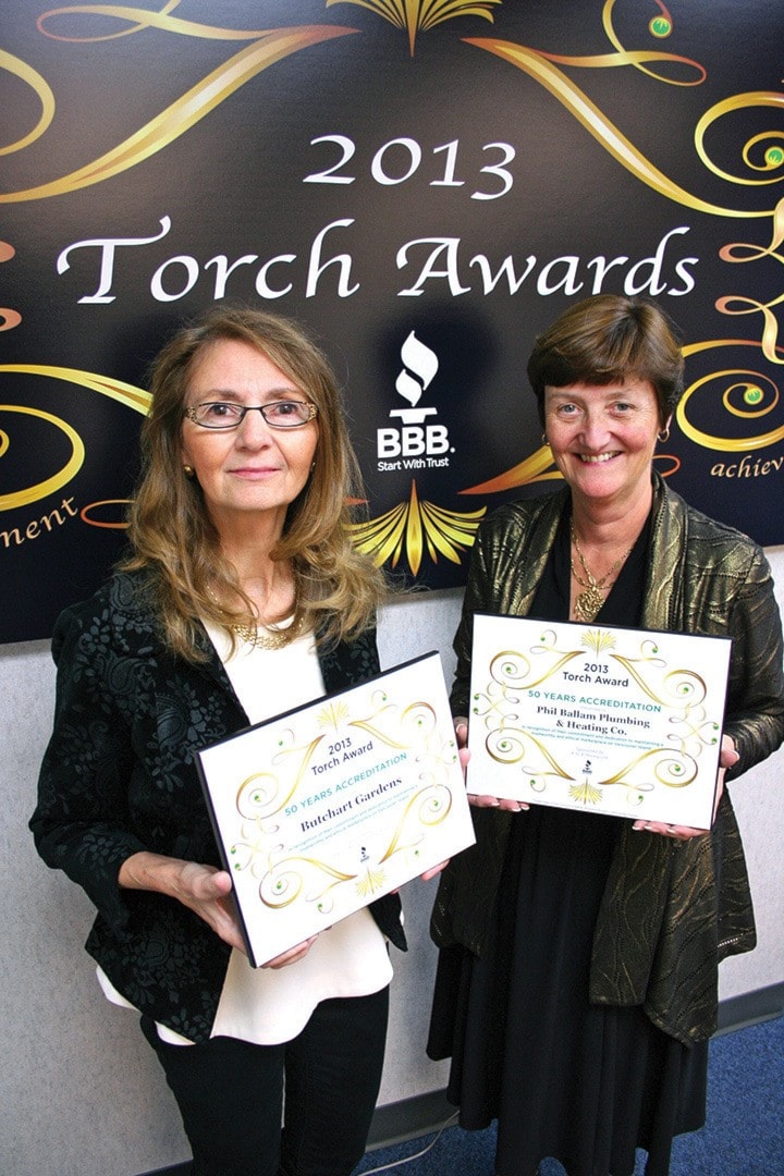 37056vicnewsBIZ-TorchawardsPNov0613