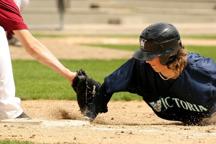 38465vicnewsVE0605-Baseball