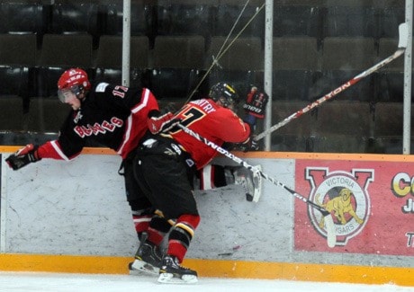 Cougars vs Saanich Hockey