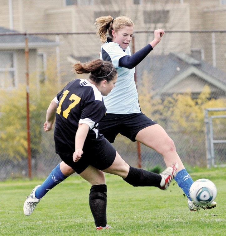 Vic High vs Lambrick girls soccer