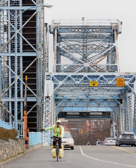 Closing rail side of Johnson Street Bridge