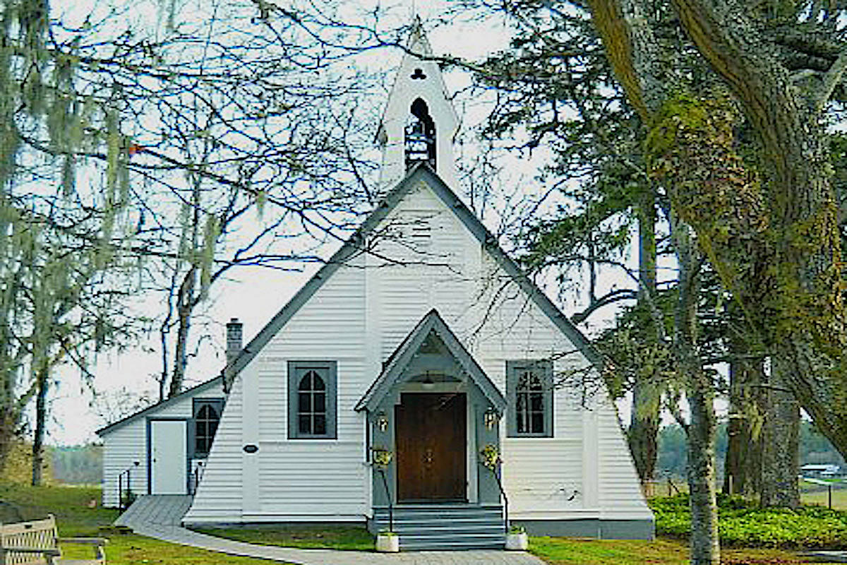 7700310_web1_copy_St-Stephens-Heritage-Church-1-Sign