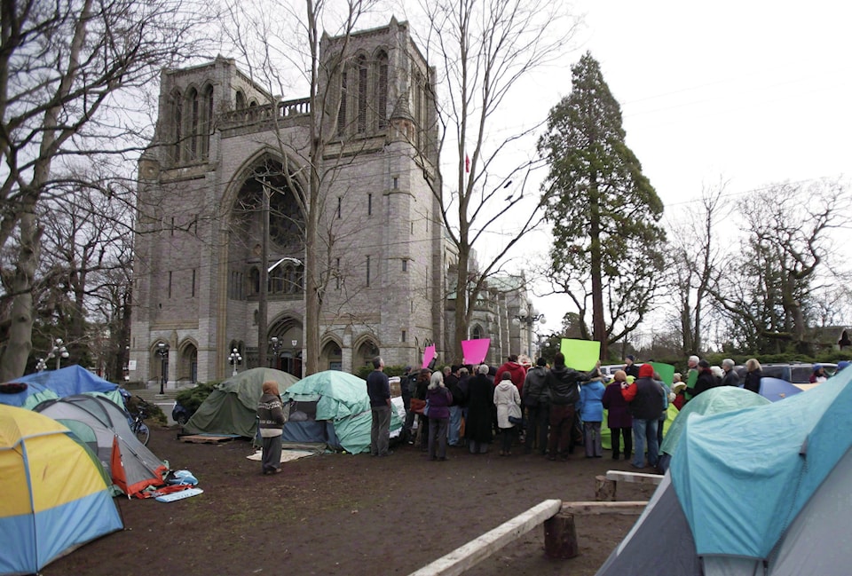 7908712_web1_160628-RDA-Canada-Tent-City-Eviction-PIC