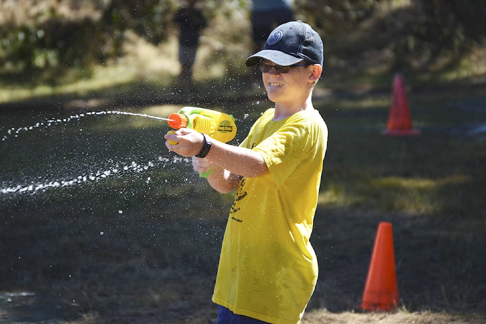 7978982_web1_170809-GNG-FortRoddHill-WaterGunBattle