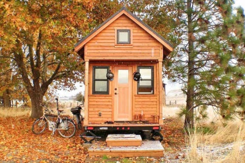 8094669_web1_170818-PNR-tinyhouse1