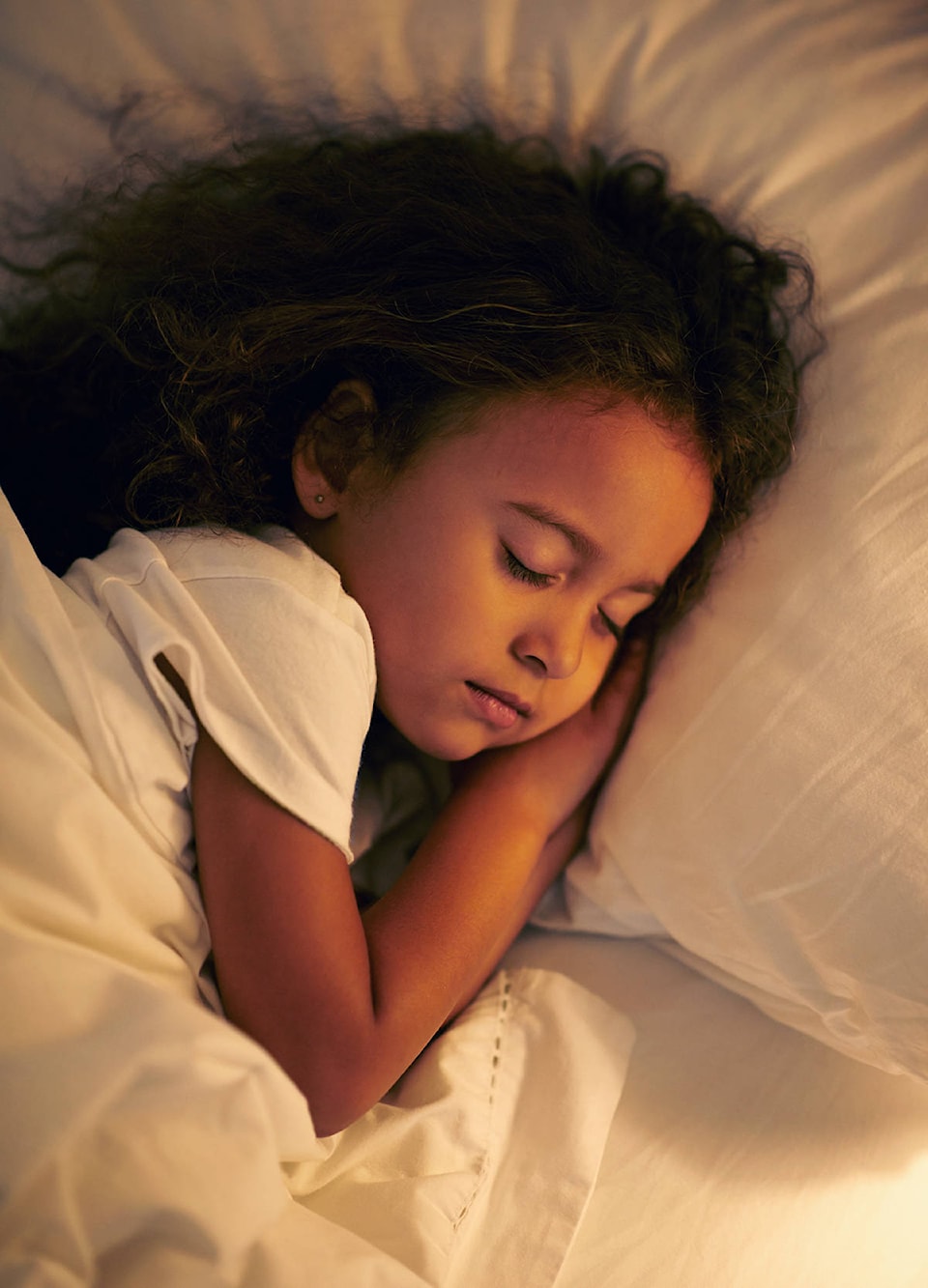 8298917_web1_170830-GNG-M-SleepingKid