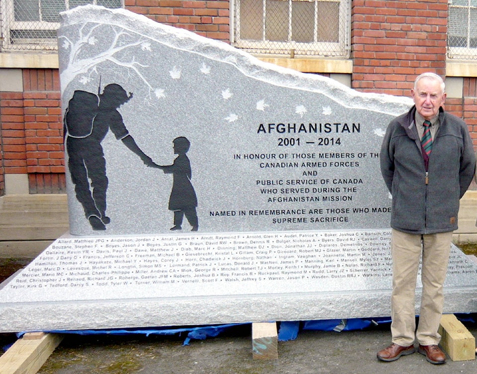 8646422_web1_170925-vne-afghanistanmemorial01