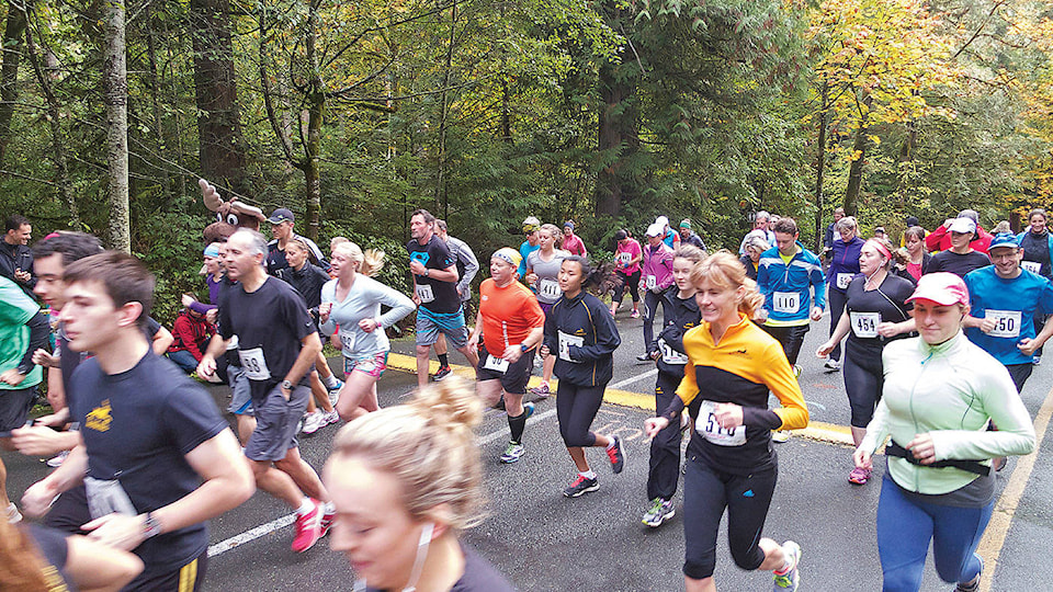 8692609_web1_170929-GNG-Goldstreamsalmonrun