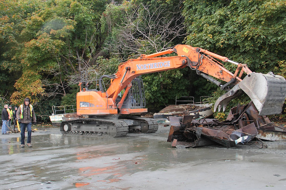 8932682_web1_171018-OBN-derelictboats_2