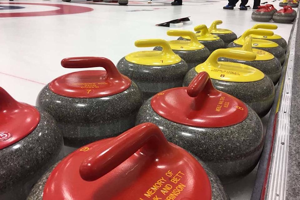 9618225_web1_curling