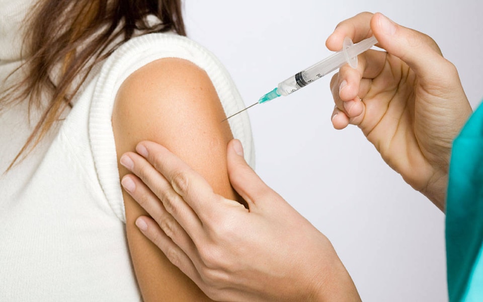 9707117_web1_flu-shot