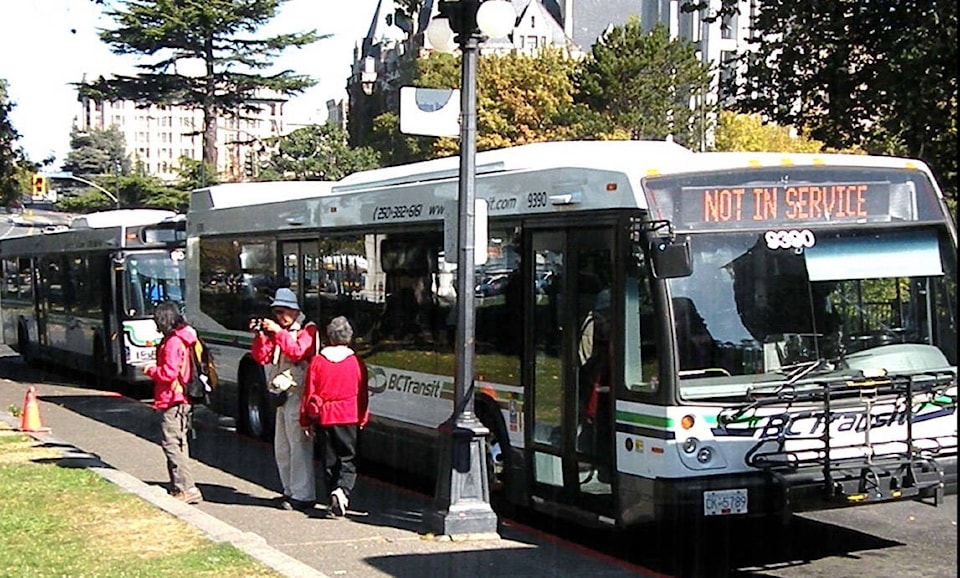 9721681_web1_170524-SNM-M-buses-BC-transit-Victoria-10