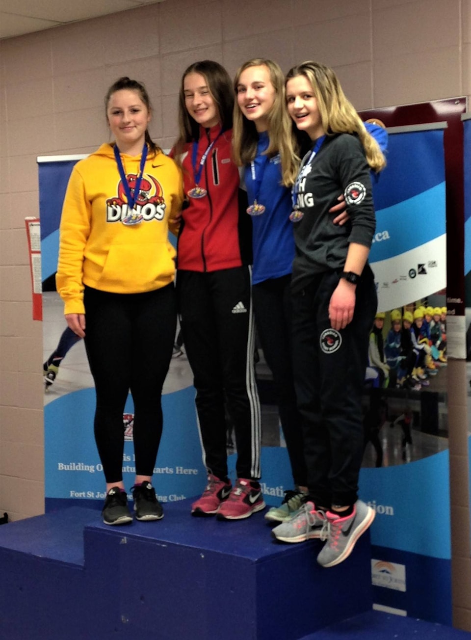 10301818_web1_180126-PNR-podiumskaters1201812392814370